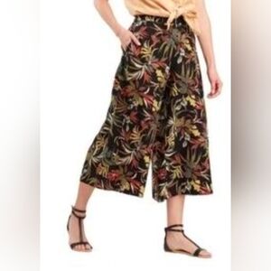 Cost Plus World Market Black Wide-Leg Cropped Pants with Multicolor Leaf Print